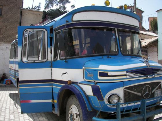 Our bus looked a bit like this. (Photo: aventuras30)